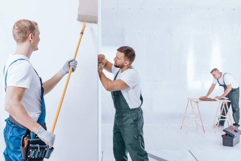 painter-with-gloves-painting-white-wall-and-man-se-2025-10-09-16-58-36-utc